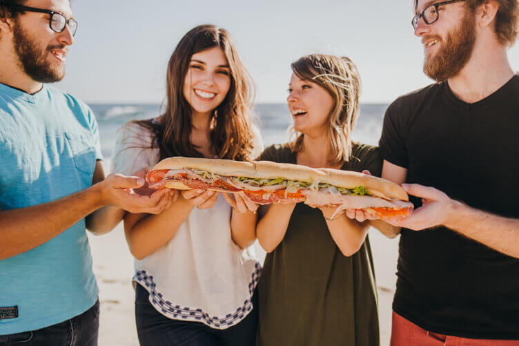 fans with sandwich 